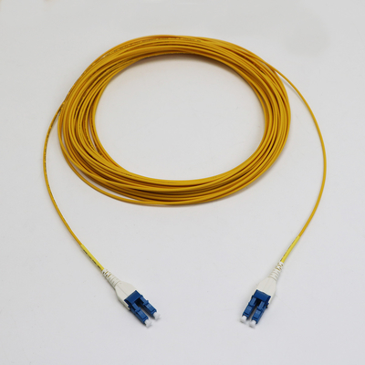 केबल की लंबाई 1M LC Uniboot डुप्लेक्स सिंगलमोड G657.A1 BendInsensitive Zip Duplex 2mm LSZH Low Loss 0.15dB फाइबर पैच कॉर्ड