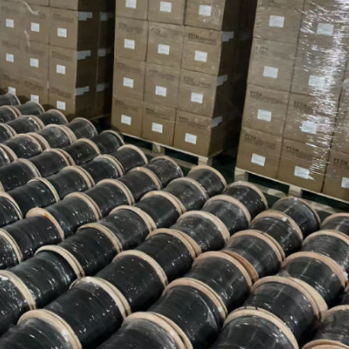 आपूर्ति कारखाना सस्ती कीमत OEM ODM FTTH GJYXFCH GJYXCH फाइबर ड्रॉप ऑप्टिक केबल LSZH जैकेट दोहरी कोर